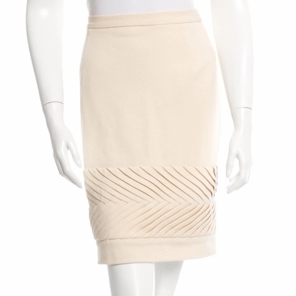 CAROLINA HERRERA Vintage Tiered Pencil Skirt - Picture 7 of 7